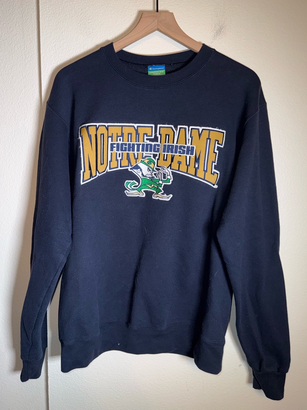 NOTRE DAME FIGHTING IRISH Champion Men’s Navy Fleece Crewneck Sweatshirt M
